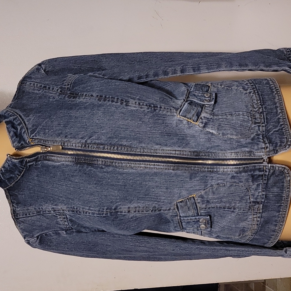 I.E. relaxed zip up jean denim jacket medium